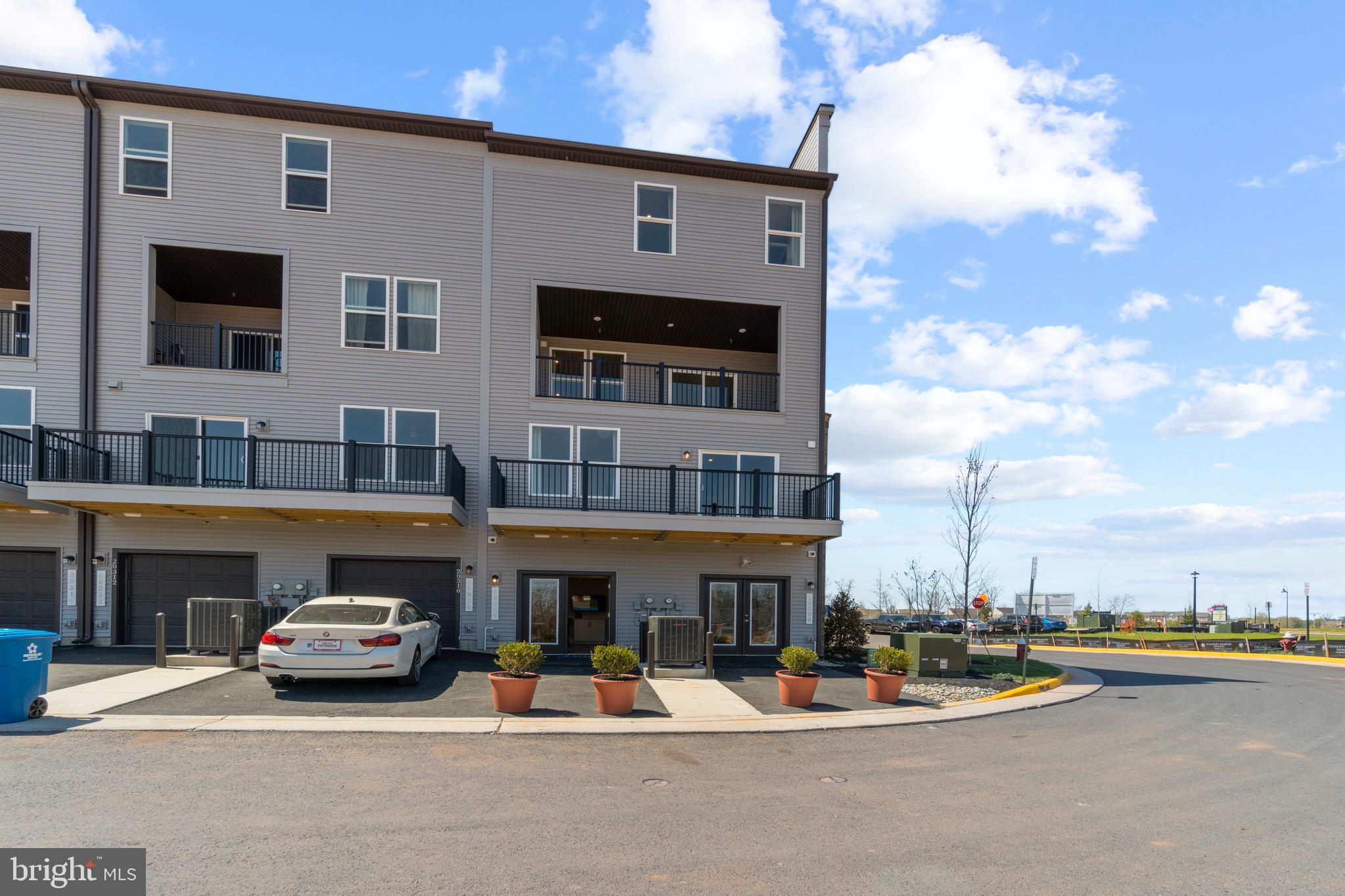 20276 Newfoundland Square Ashburn, VA 20147 - Photo 32 of 40