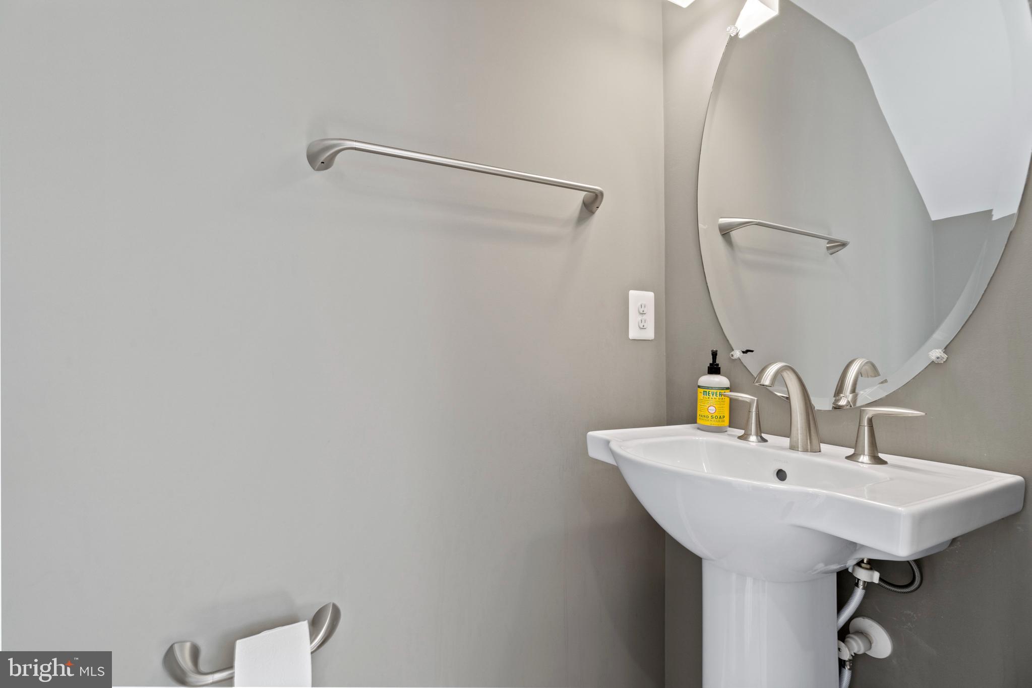 20276 Newfoundland Square Ashburn, VA 20147 - Photo 34 of 40