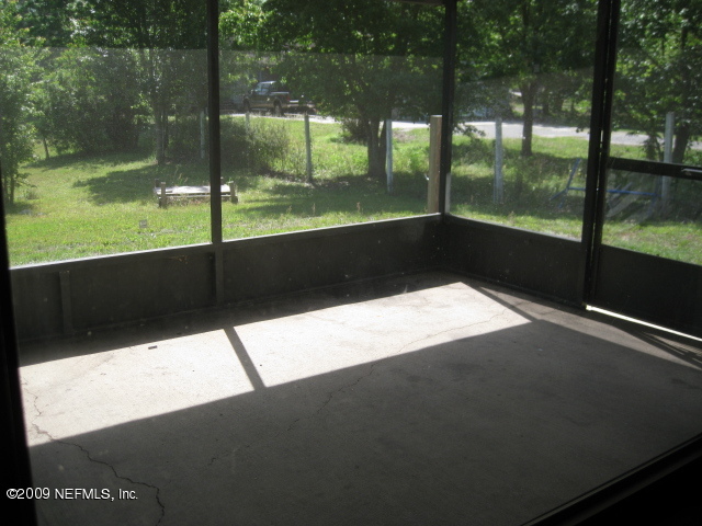 6845 Exline Road Jacksonville, FL 32222 - Photo 3 of 4 screened in porch