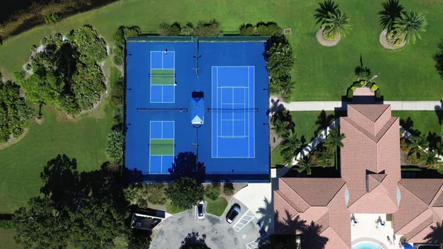 $479,900 | 648 Southwest Lake Charles Circle, Port St. Lucie, FL 34986