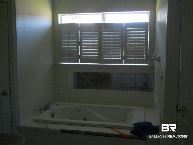2559 Foshee Road Brewton, AL 36426 - Photo 8 of 10 Bath