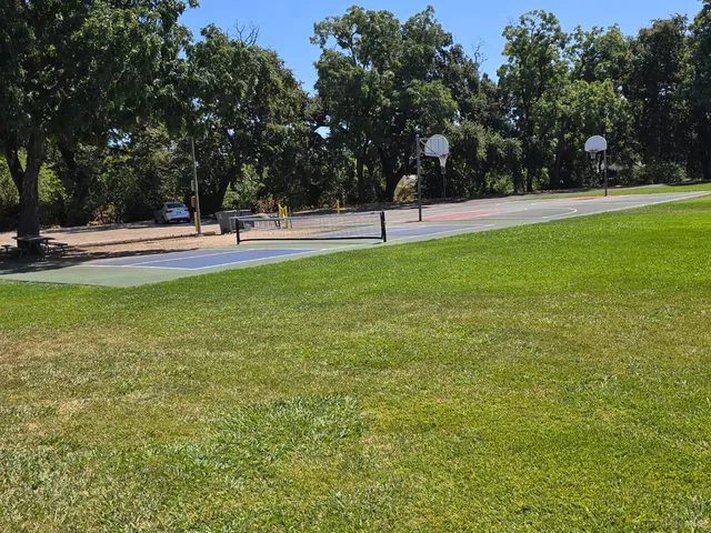 $554,000 | 488 Edwin Drive, Vacaville, CA 95687