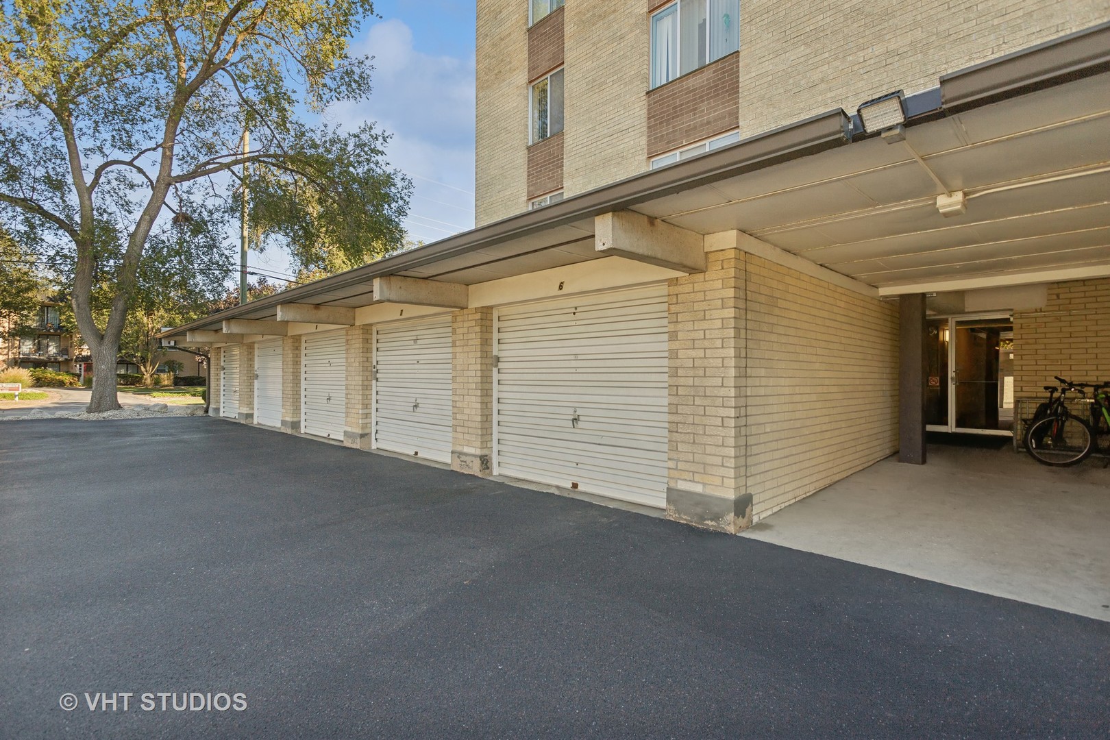 100 West Butterfield Road, Unit 212N Elmhurst, IL 60126 - Photo 15 of 20 Gallery Image 15