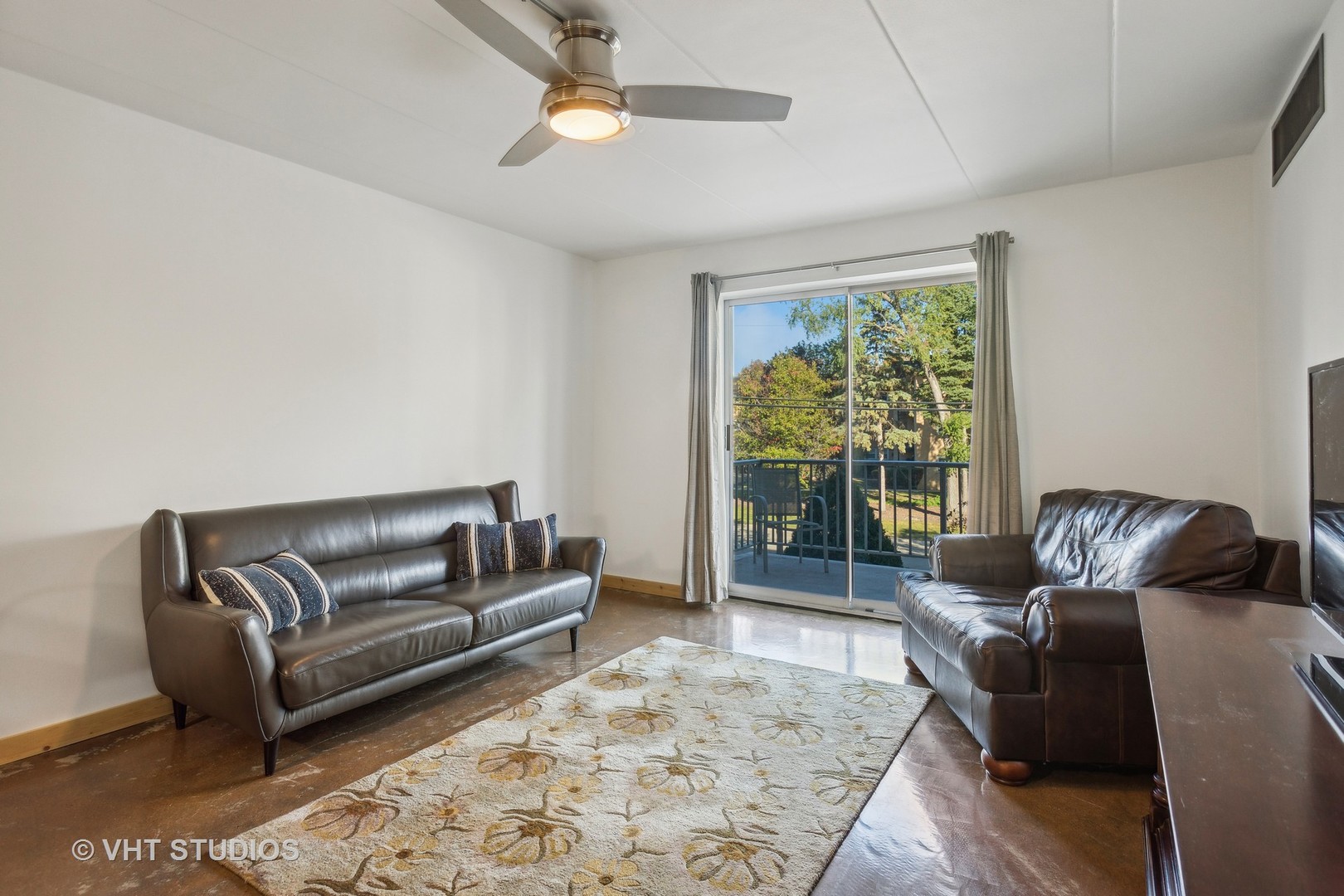 100 West Butterfield Road, Unit 212N Elmhurst, IL 60126 - Photo 8 of 20 Gallery Image 8