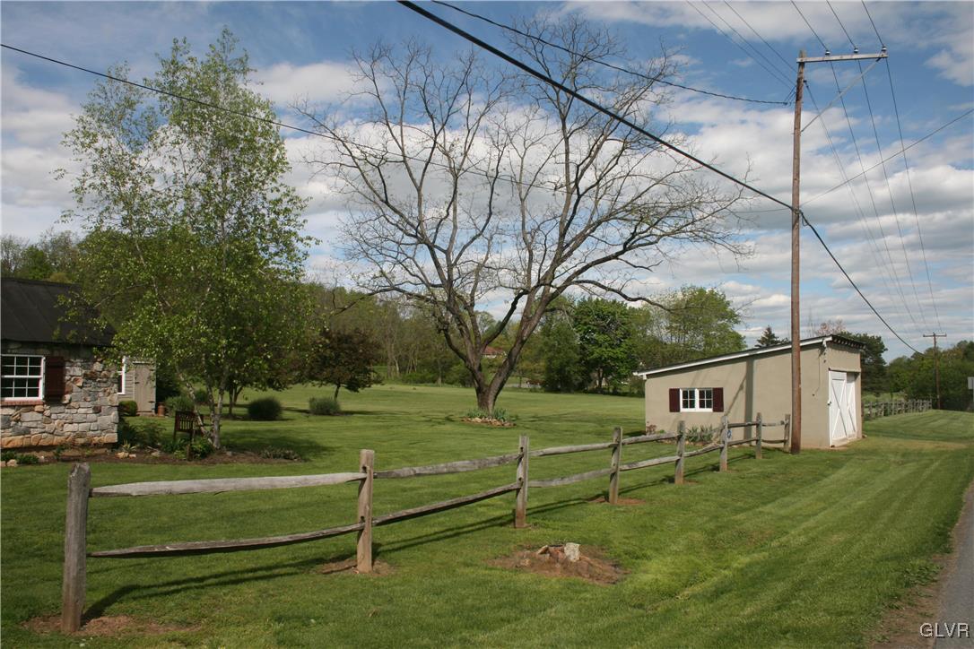 2497 Easton Road Hellertown, PA 18055 - Photo 4 of 49 Gallery Image 4