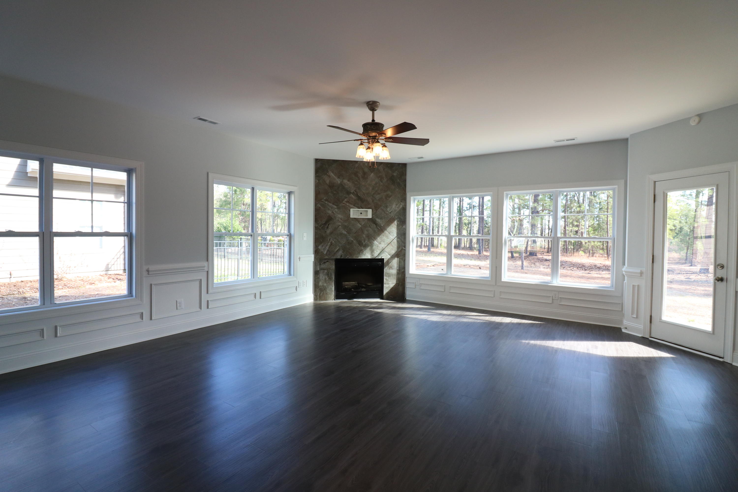 130 Leesville Loop Aberdeen, NC 28315 - Photo 8 of 26 IMG_6408