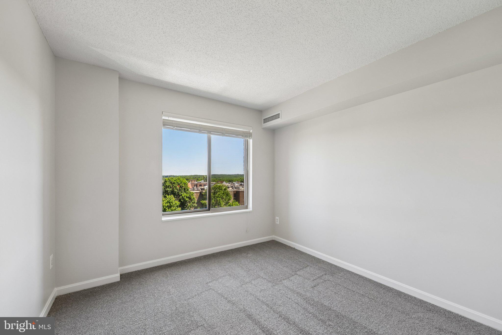 19385 Cypress Ridge Terrace, Unit 515 Leesburg, VA 20176 - Photo 11 of 58