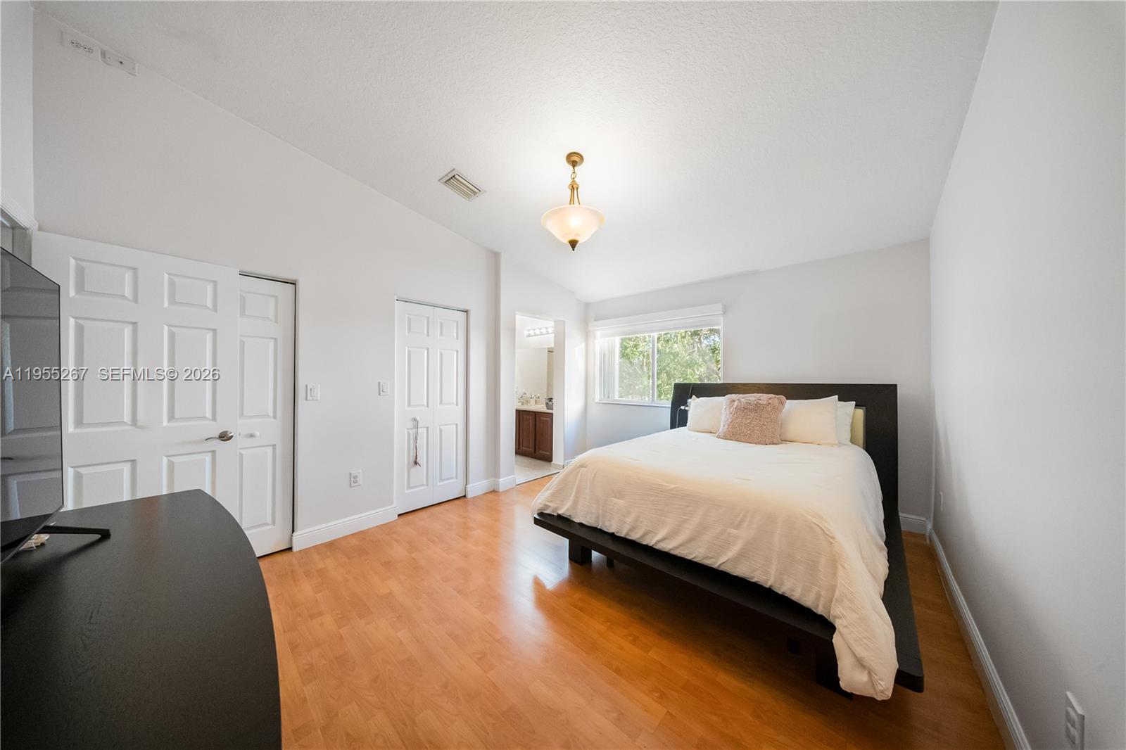 16514 Southwest 68th Terrace Miami, FL 33193 - Photo 12 of 25