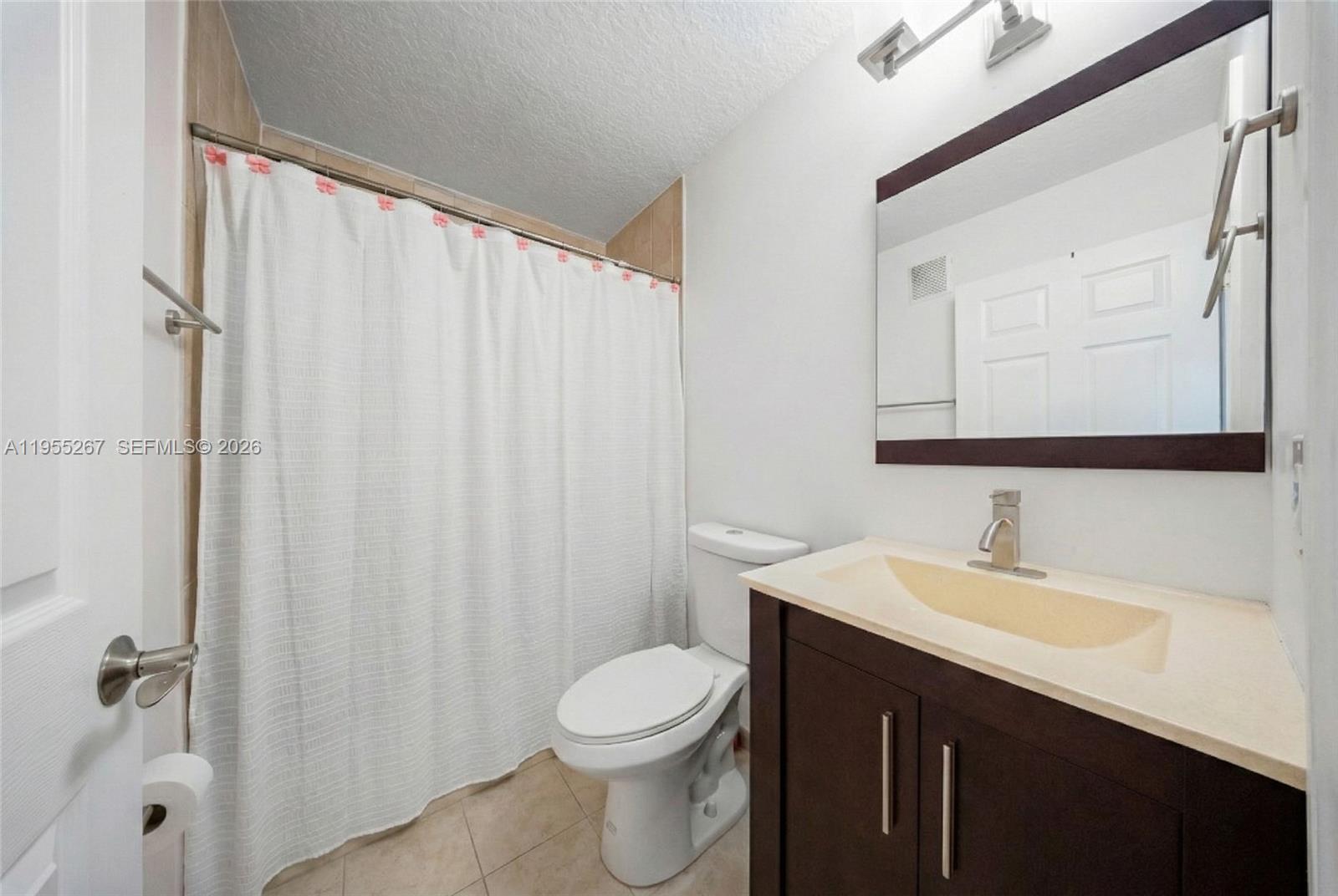 16514 Southwest 68th Terrace Miami, FL 33193 - Photo 17 of 25