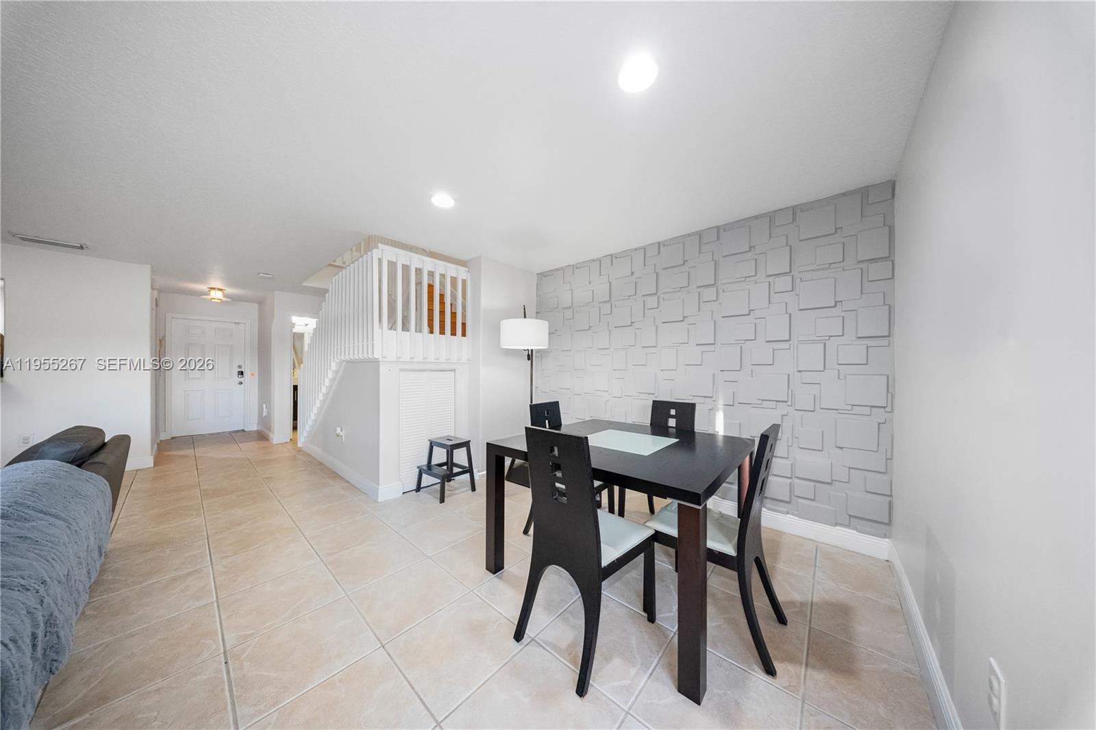 16514 Southwest 68th Terrace Miami, FL 33193 - Photo 9 of 25