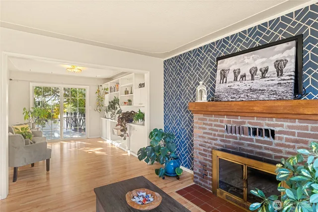 a view of a entryway door of the house