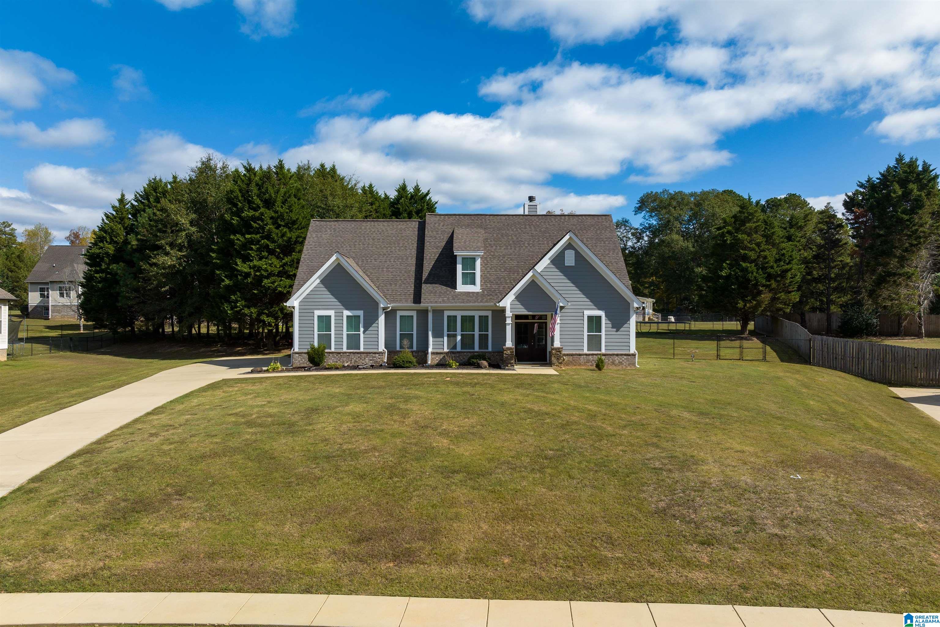 159 Grove Circle Bessemer, AL 35023 - Photo 2 of 43