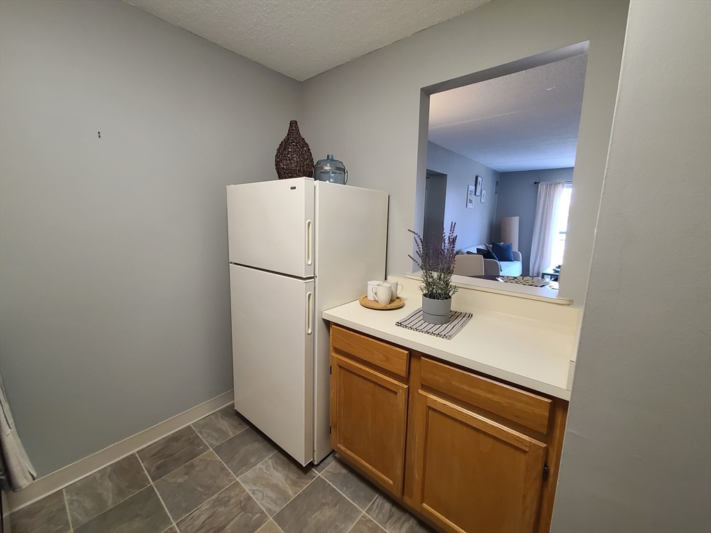 100 Ocean View Drive, Unit 401 Boston, MA 02125 - Photo 4 of 15