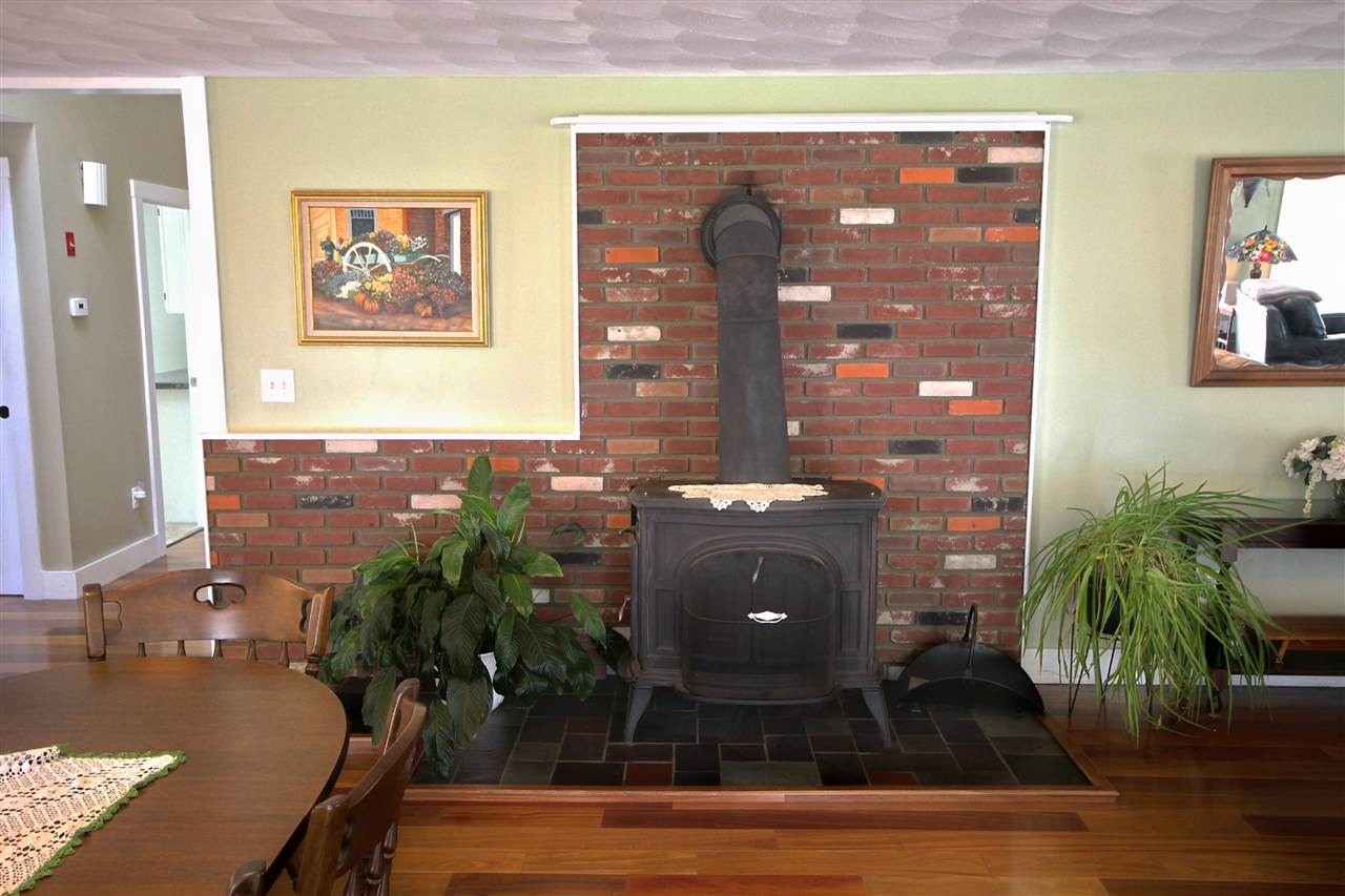 121 Adams Road Londonderry, NH 03053 - Photo 22 of 40