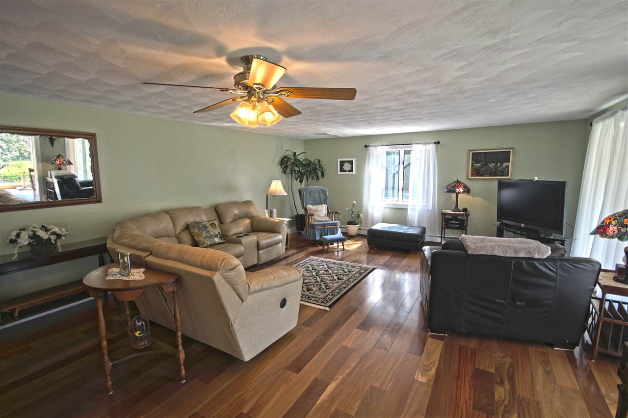 121 Adams Road Londonderry, NH 03053 - Photo 23 of 40