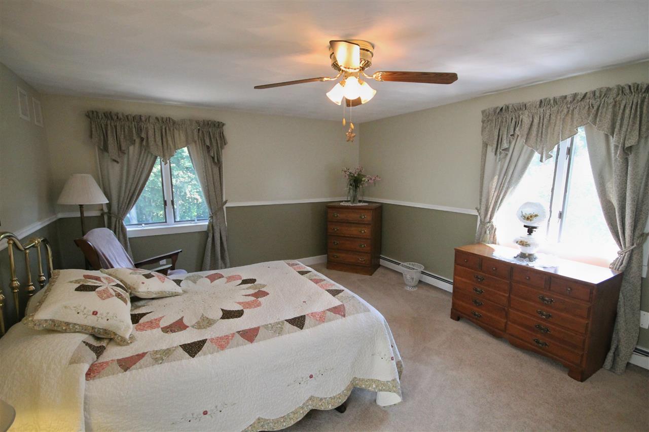 121 Adams Road Londonderry, NH 03053 - Photo 33 of 40