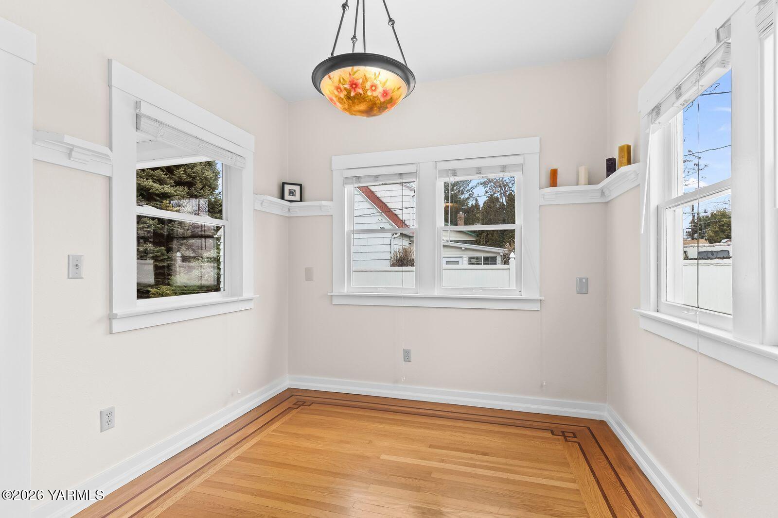 2904 Summitview Avenue Yakima, WA 98902 - Photo 12 of 39 2904 Summitview Ave012