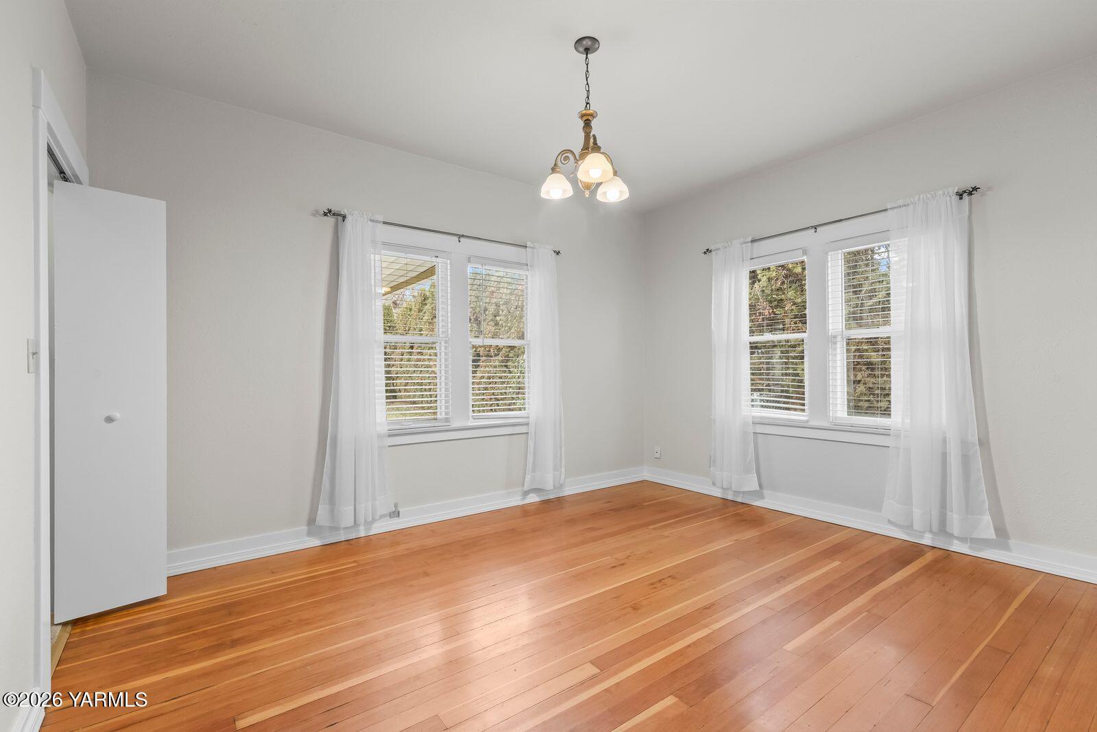 2904 Summitview Avenue Yakima, WA 98902 - Photo 19 of 39 2904 Summitview Ave018