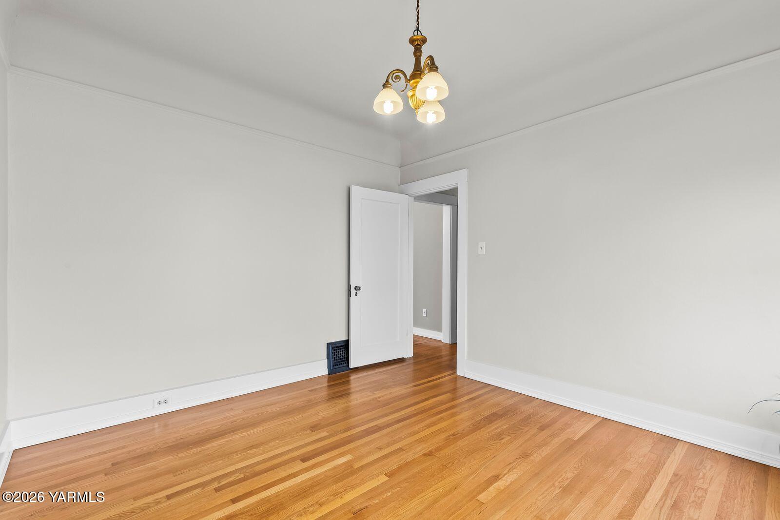 2904 Summitview Avenue Yakima, WA 98902 - Photo 24 of 39 2904 Summitview Ave023