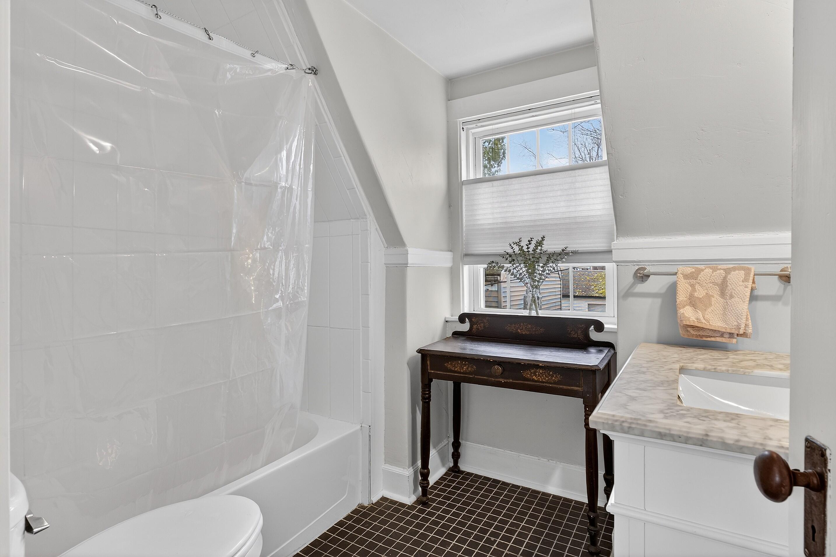 70 Oliver Street Bath, ME 04530 - Photo 26 of 44 70 Oliver St_134