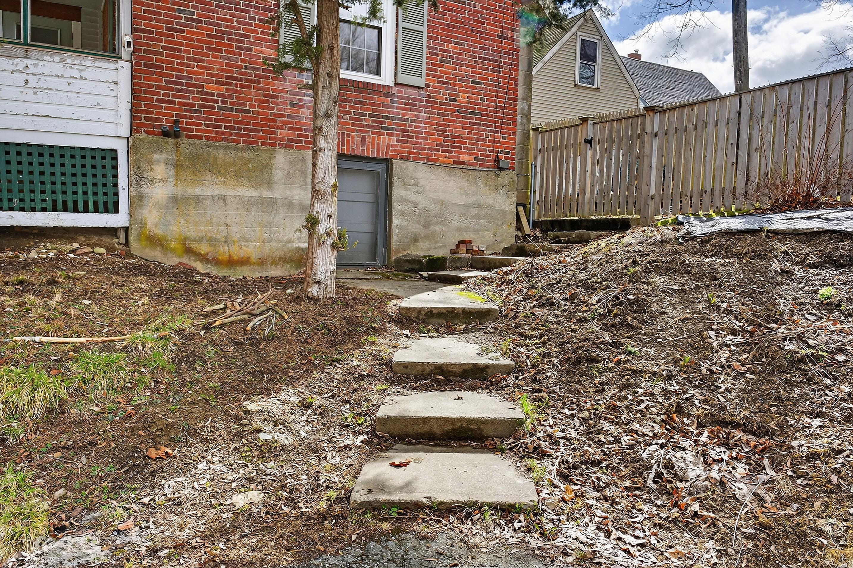 70 Oliver Street Bath, ME 04530 - Photo 30 of 44 70 Oliver St_143