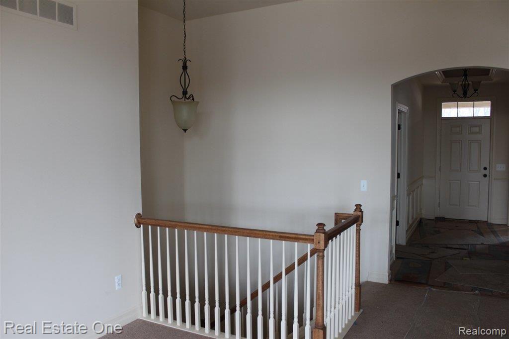 595 Merrill Court, Unit 28 Rochester, MI 48306 - Photo 8 of 11 March 3, 2012 514.JPG