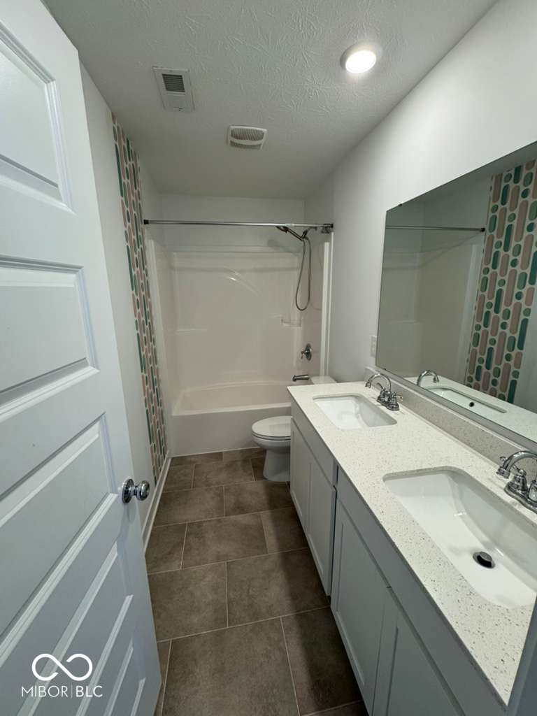 8585 Tripp Road Pendleton, IN 46064 - Photo 27 of 35