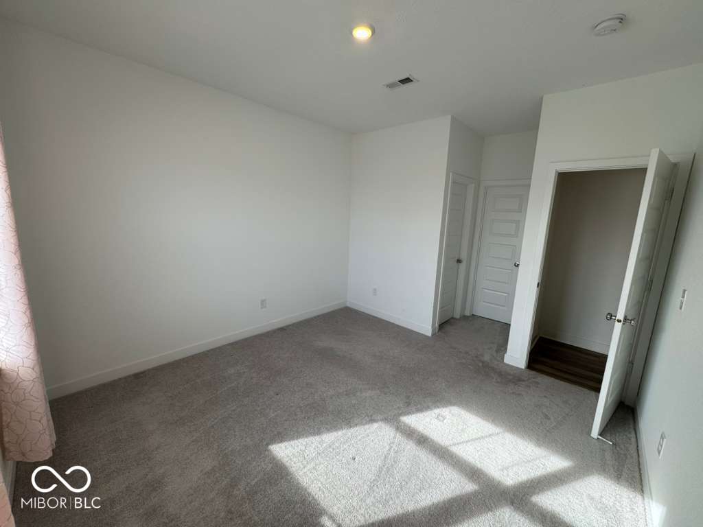 8585 Tripp Road Pendleton, IN 46064 - Photo 9 of 35