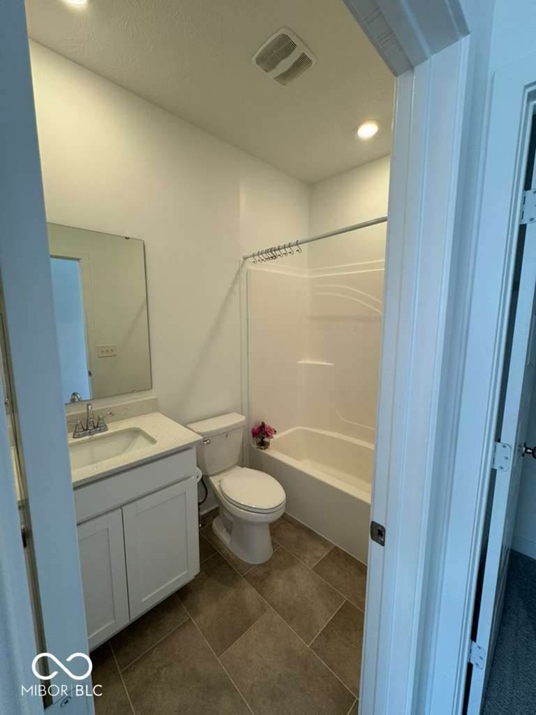8585 Tripp Road Pendleton, IN 46064 - Photo 10 of 35