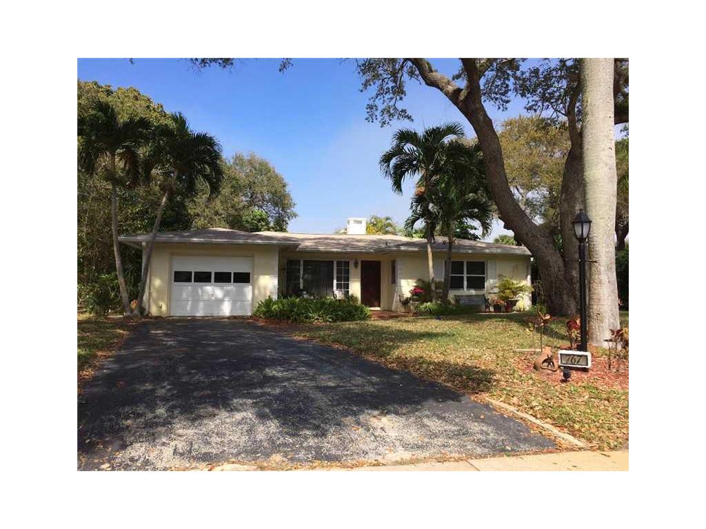 767 Banyan Road Vero Beach, FL 32963 - Photo 1 of 9 Gallery Image 1