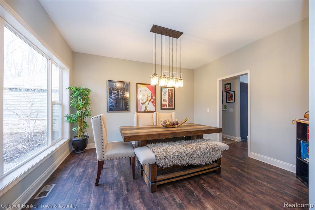 3841 Middle Road Highland, MI 48357 - Photo 17 of 40
