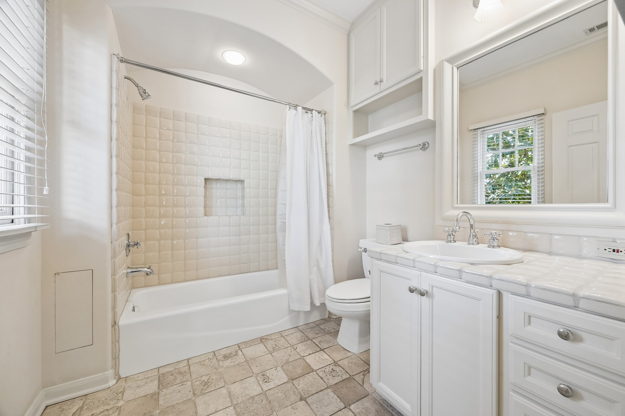 2207 Dunraven Lane Houston, TX 77019 - Photo 21 of 33