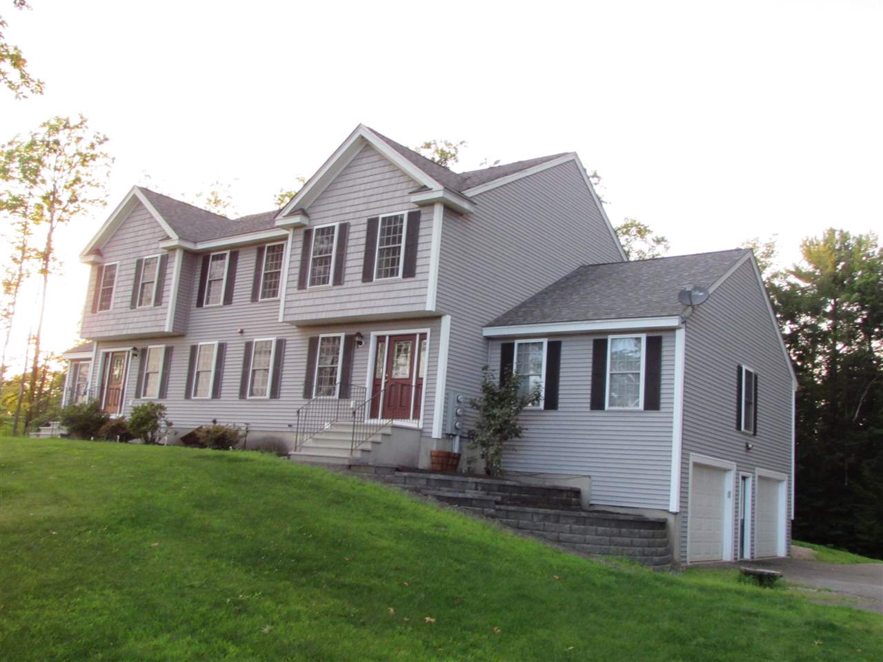 9 Fox Run Road Raymond, NH 03077 - Photo 2 of 22