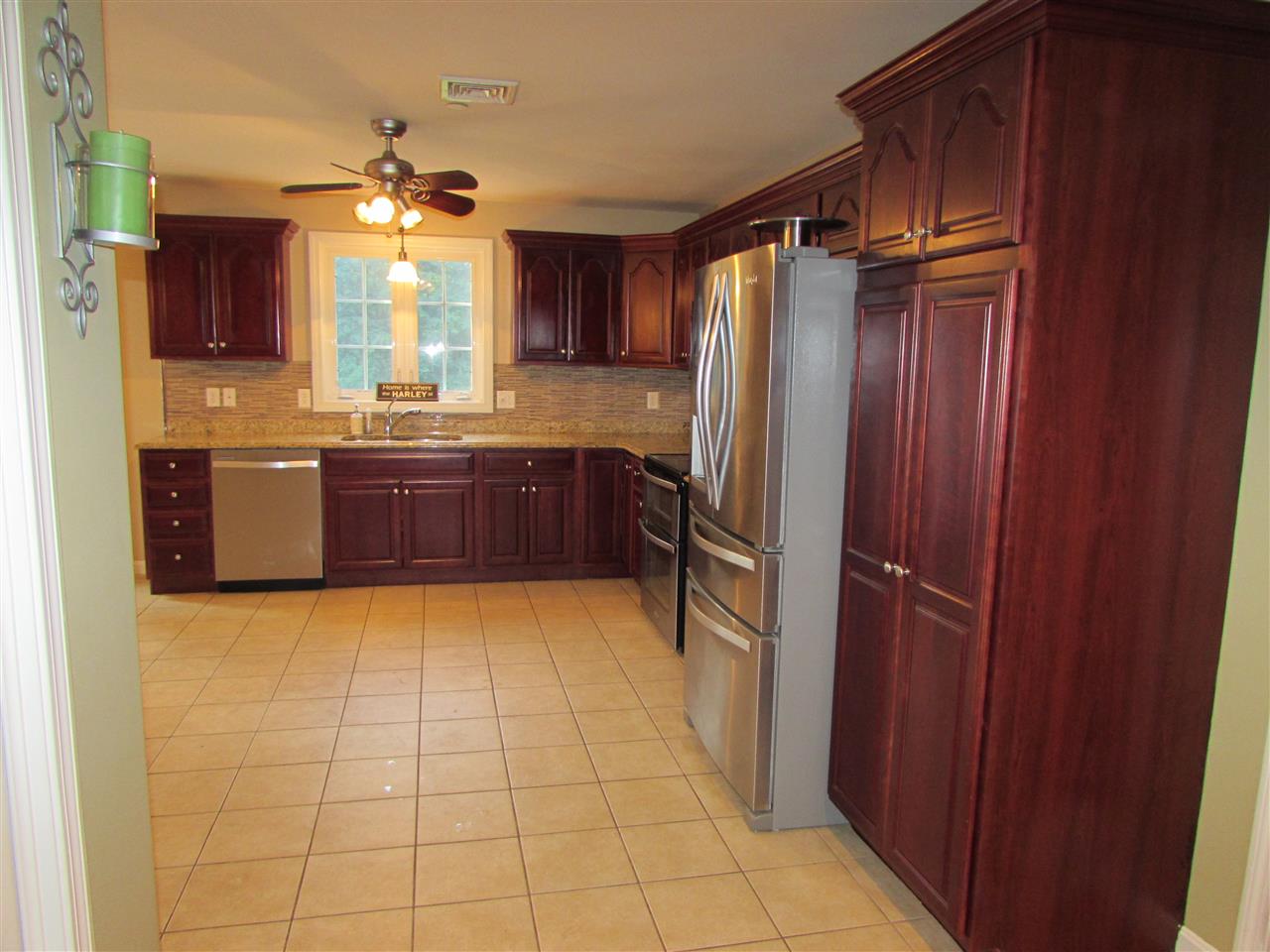 9 Fox Run Road Raymond, NH 03077 - Photo 6 of 22