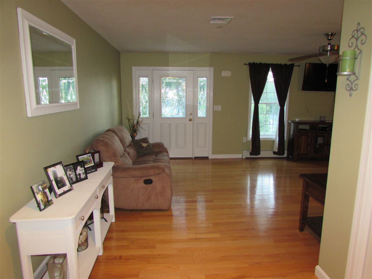 9 Fox Run Road Raymond, NH 03077 - Photo 8 of 22