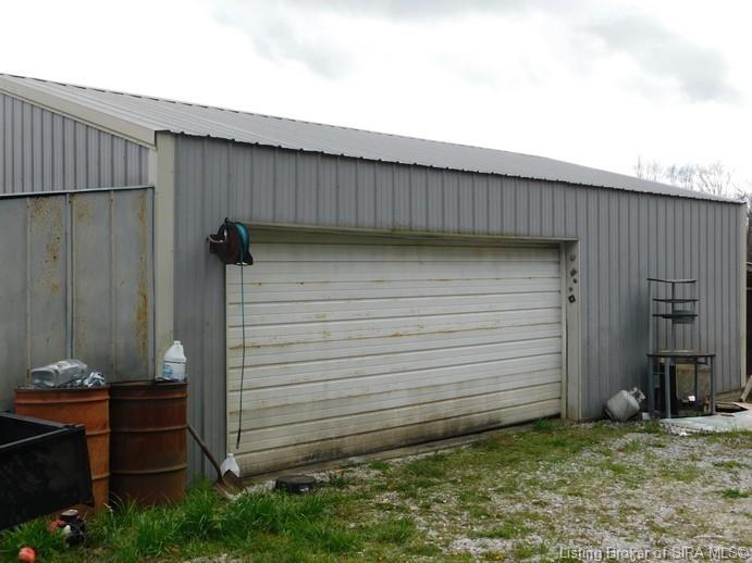 2875 South Mt Zion Church Road Pekin, IN 47165 - Photo 4 of 16 Gallery Image 4
