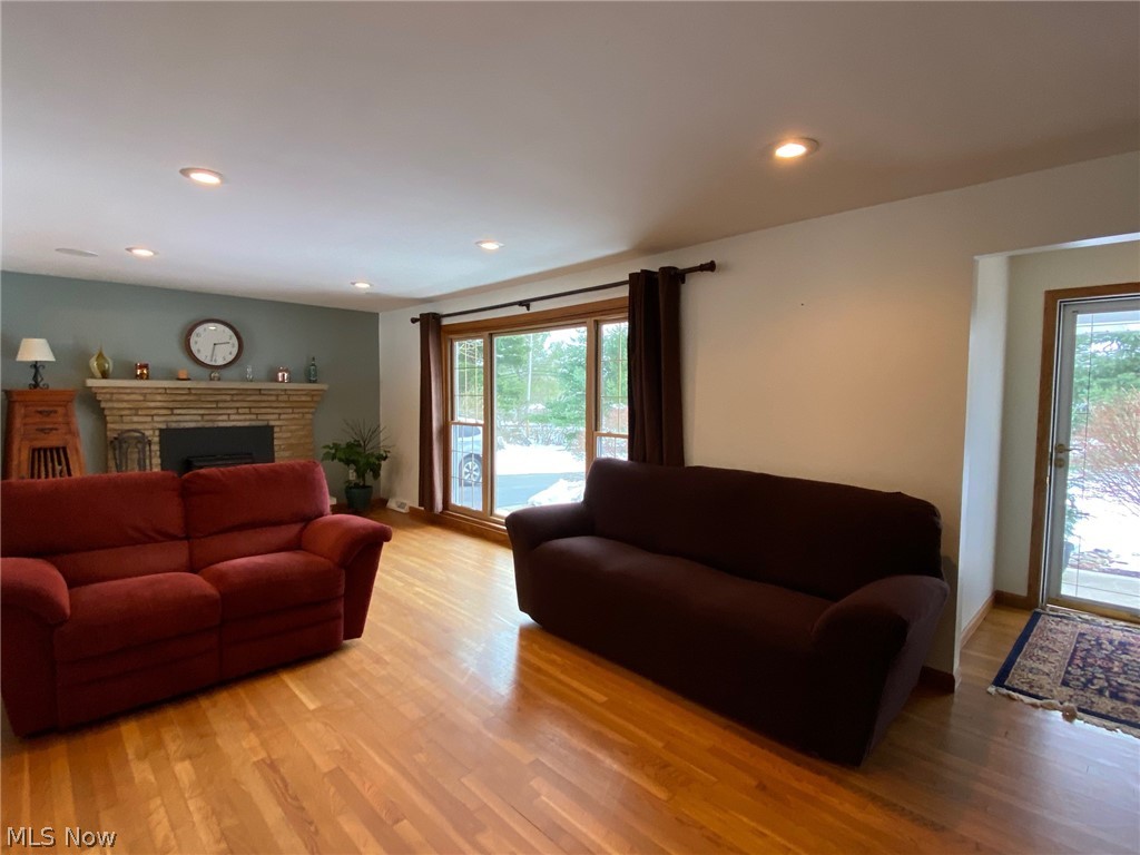 11870 Bean Road Chardon, OH 44024 - Photo 3 of 31 Gallery Image 3