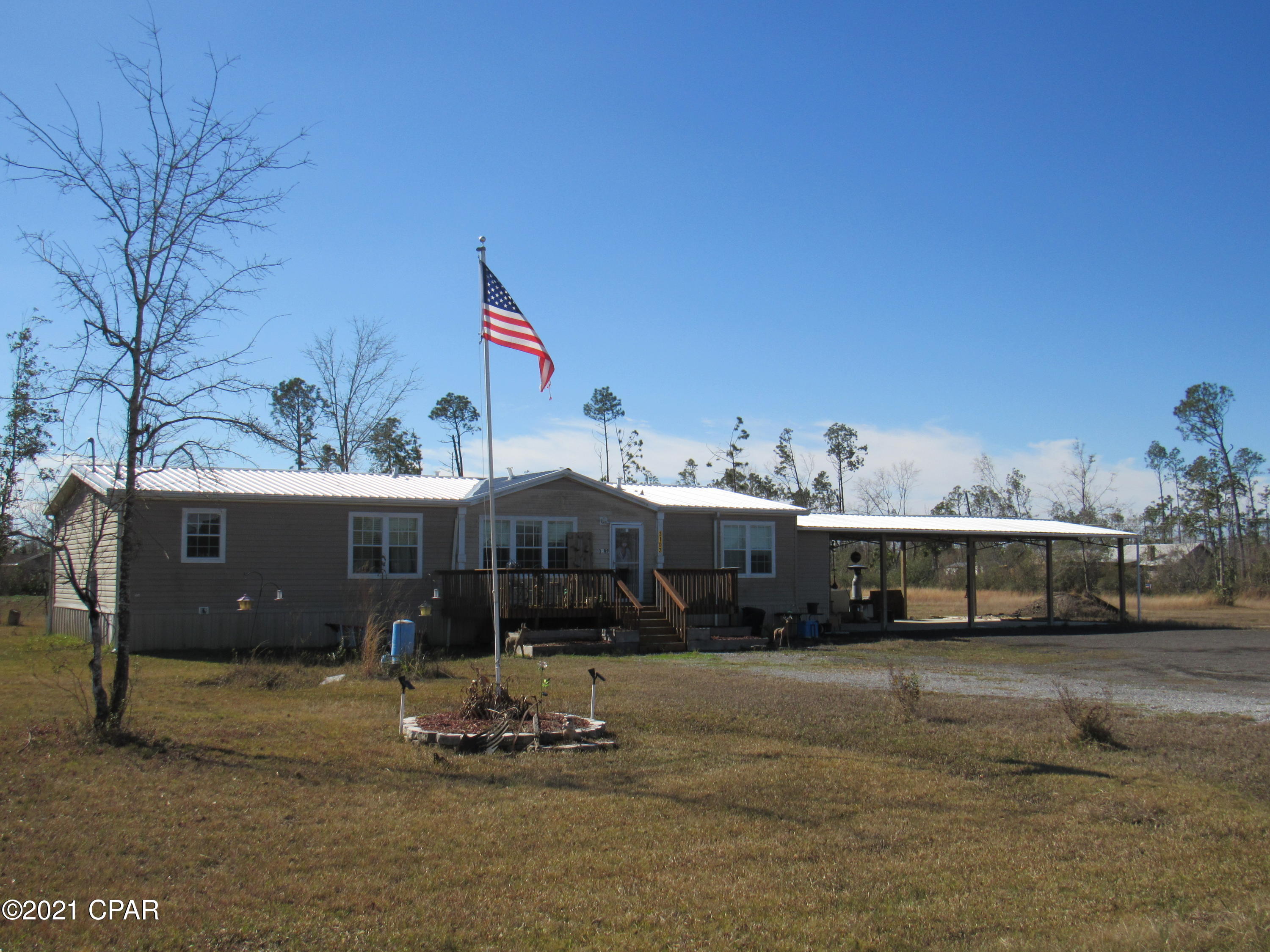 3102 Edwards Road Southport, FL 32409 - Photo 1 of 26