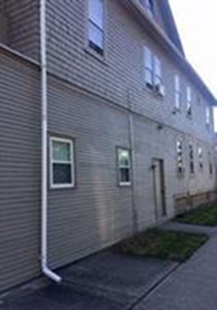 680 Carew Street Springfield, MA 01104 - Photo 2 of 13