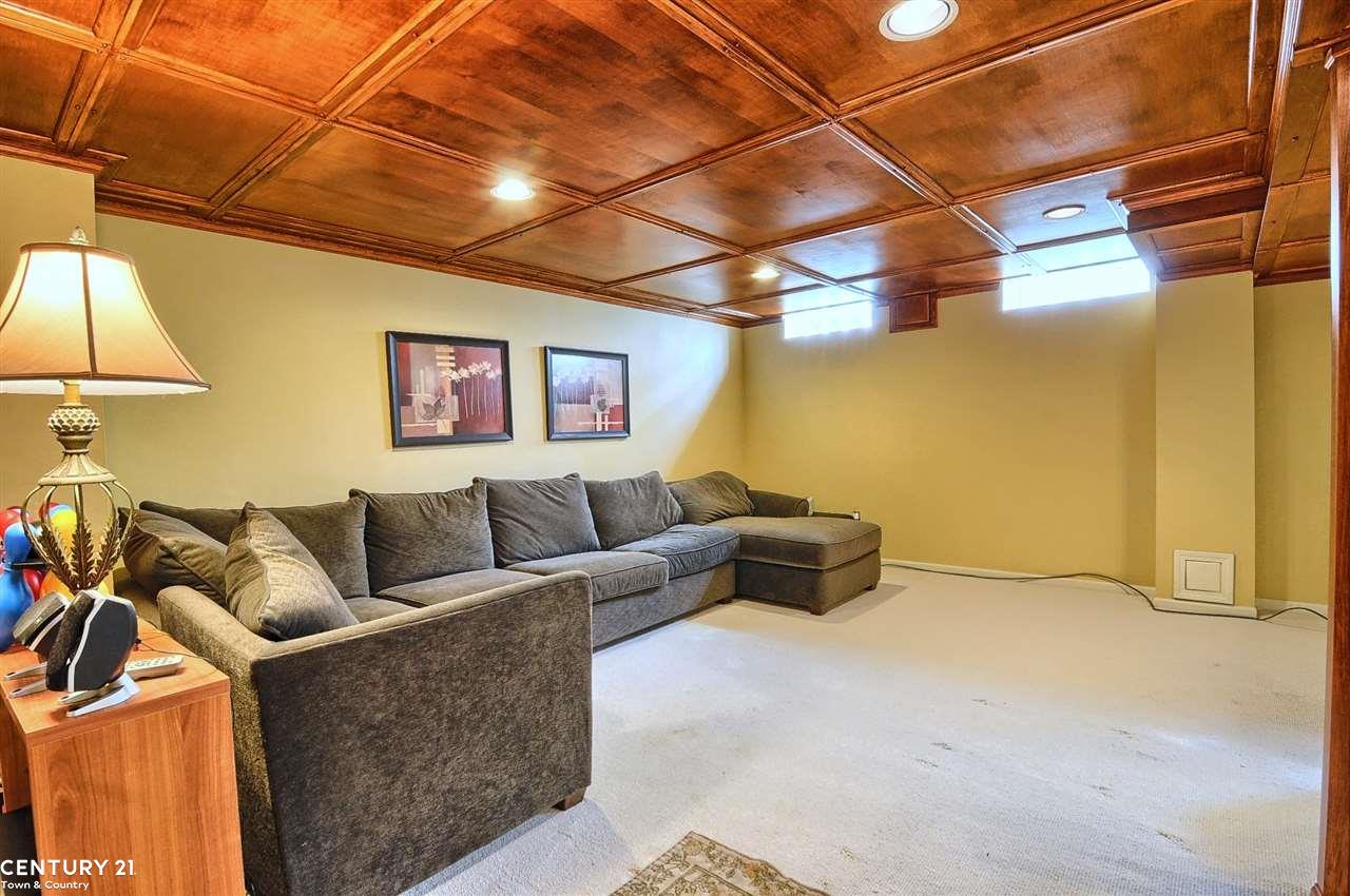 3195 Summit Ridge Drive Rochester, MI 48306 - Photo 28 of 40 31265721-27.JPG
