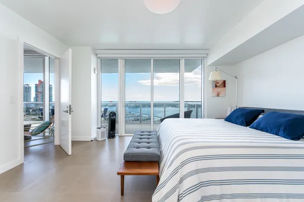 $17,500 | 400 Alton Road, Unit 1808, Miami Beach, FL 33139