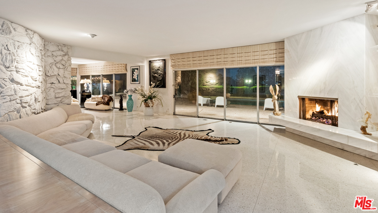 1111 Shadow Hill Way Beverly Hills, CA 90210 - Photo 6 of 14