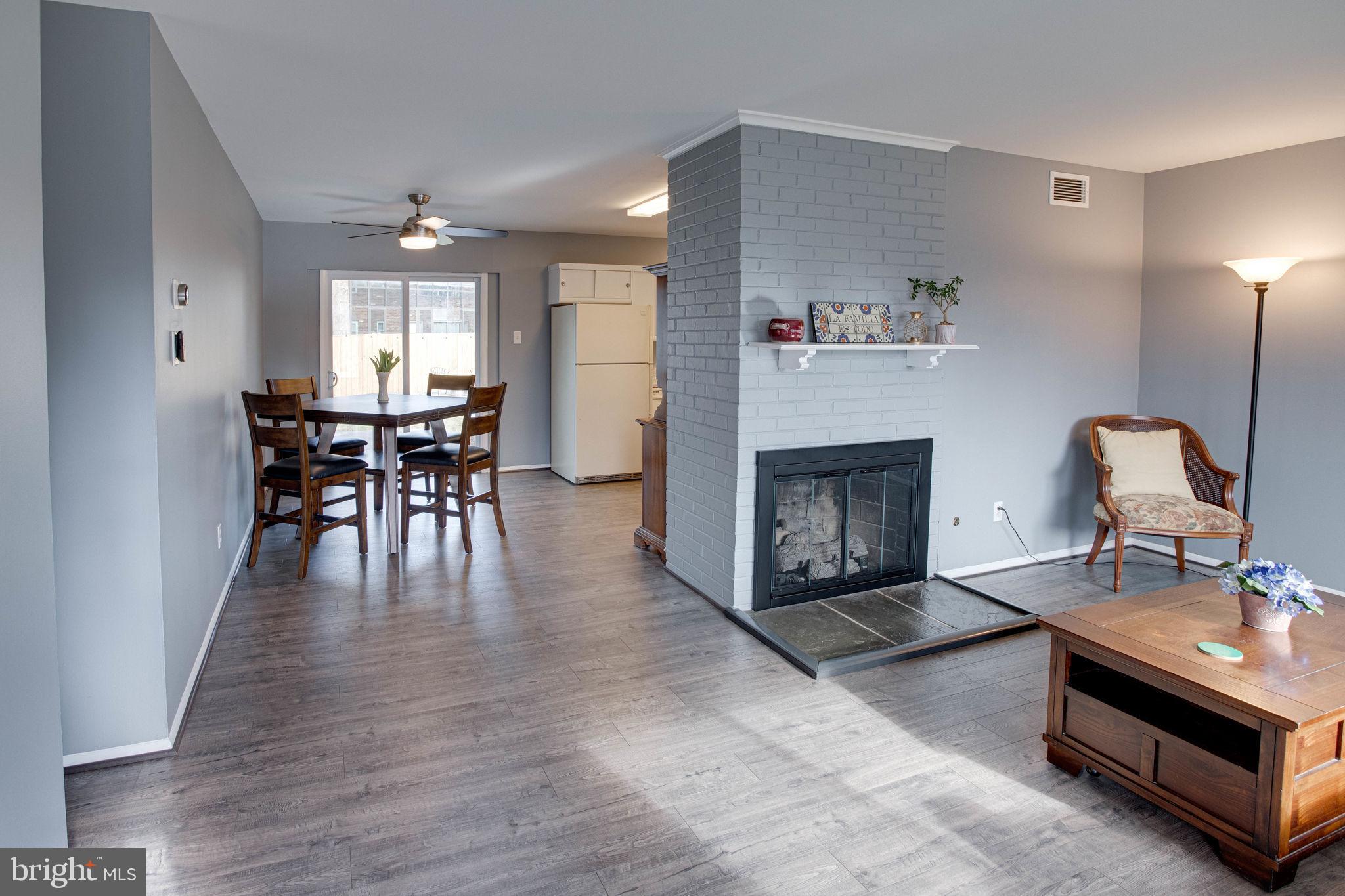 7604 Cosgrove Place Springfield, VA 22151 - Photo 8 of 40 Gallery Image 8