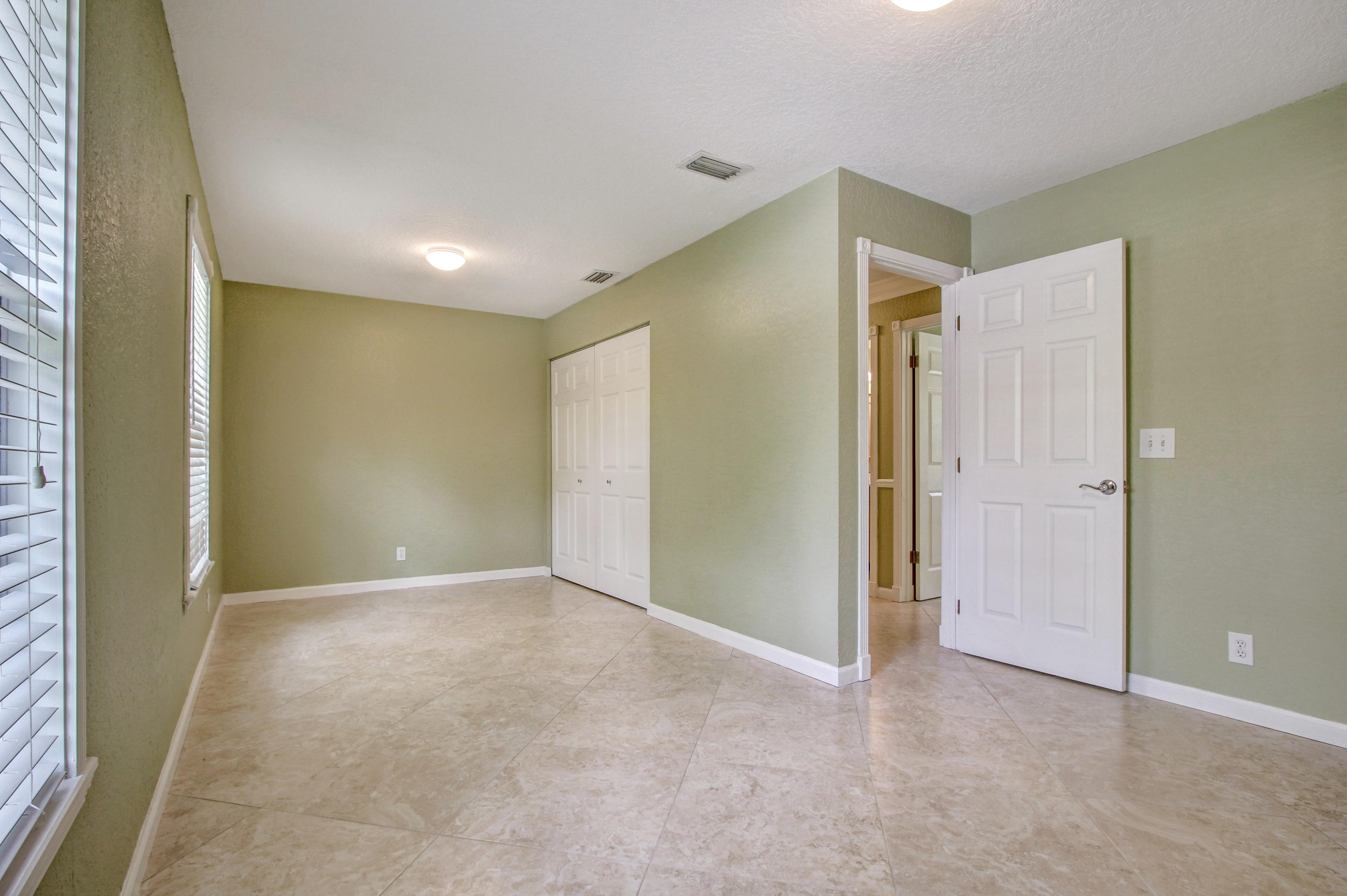 16648 Randolph Siding Road Jupiter, FL 33478 - Photo 14 of 26 16648 Randolph14