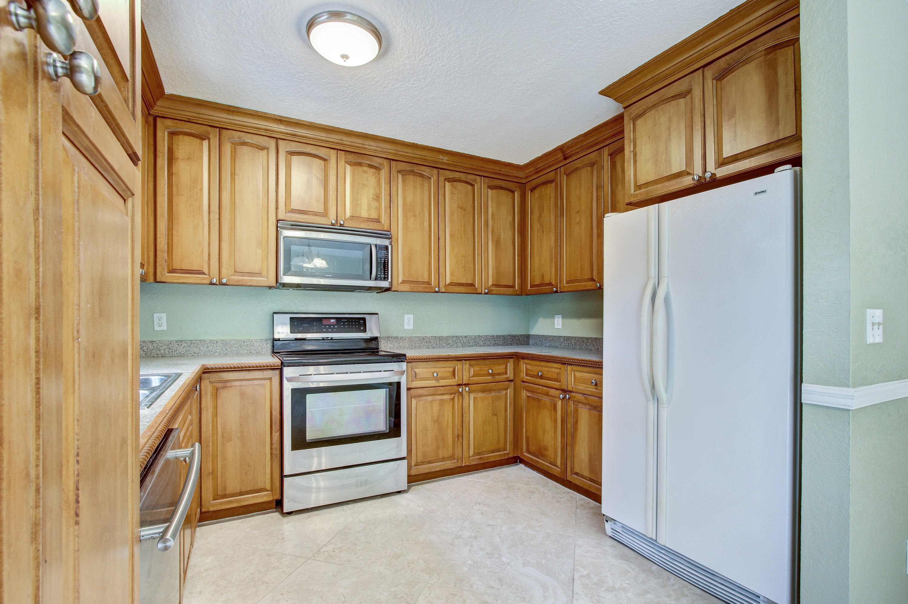 16648 Randolph4