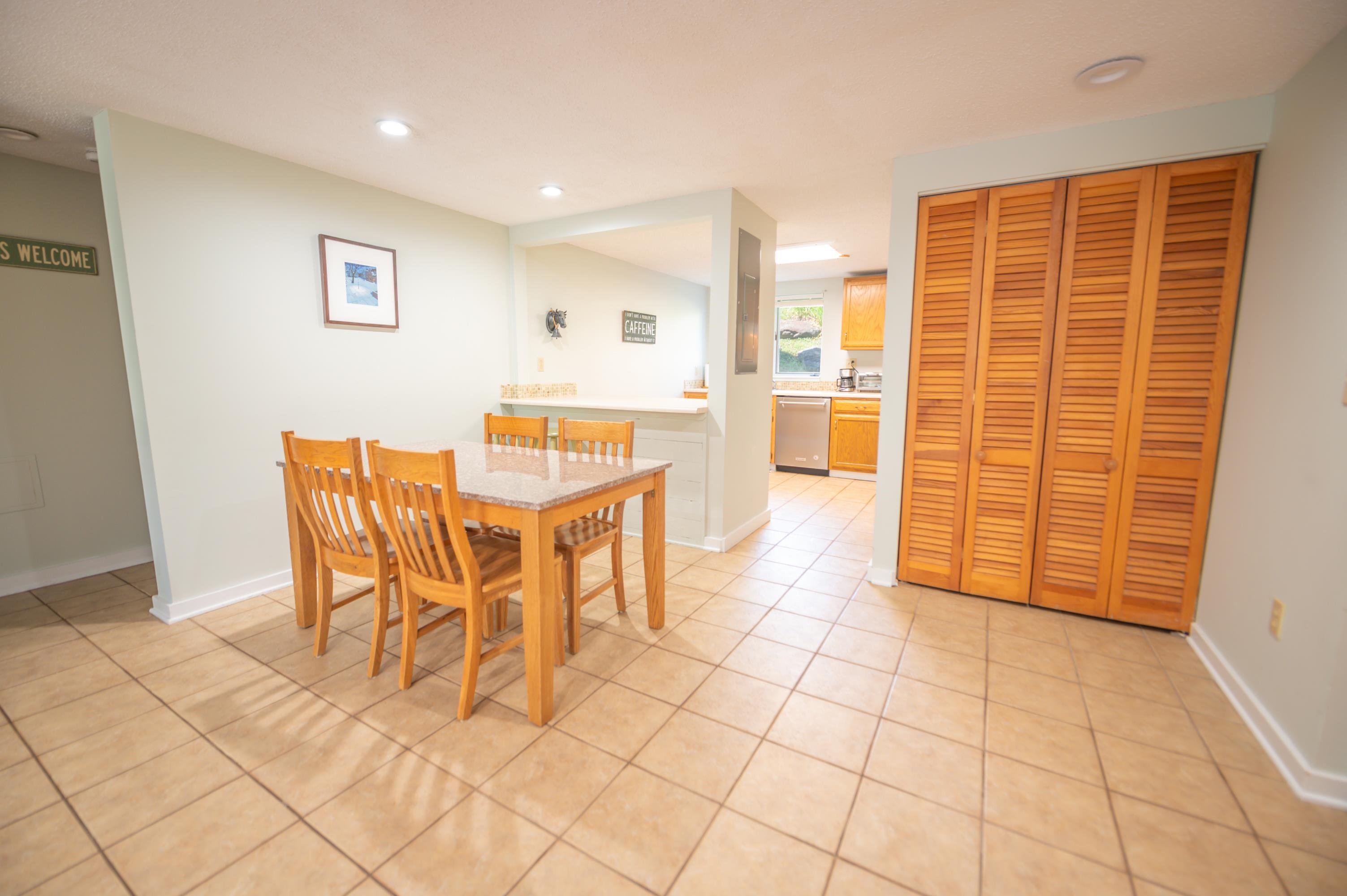 32 B Snow Tree Lane, Unit OAKS B West Dover, VT 05356 - Photo 5 of 19