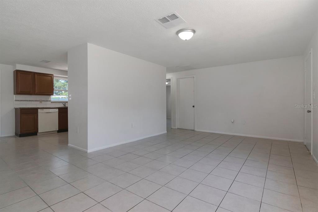 7908 Rusty Oak Drive New Port Richey, FL 34653 - Photo 7 of 38