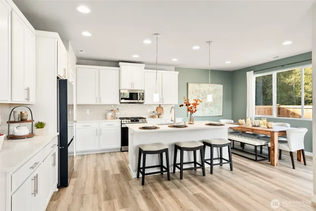 $589,950 | 368 Northeast Shadowhawk Lane, Bremerton, WA 98311