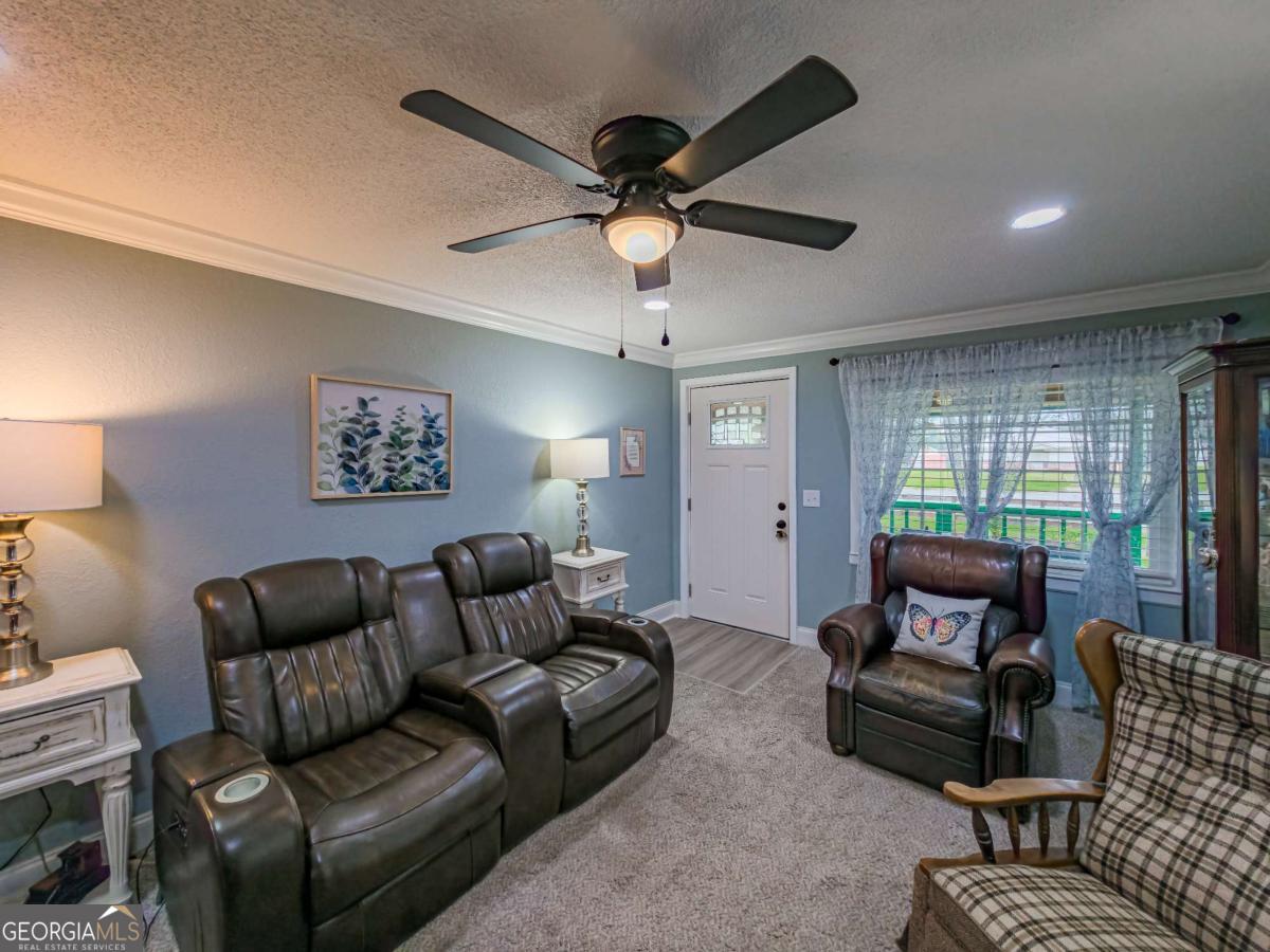 2242 Highway 82 Enigma, GA 31749 - Photo 11 of 47