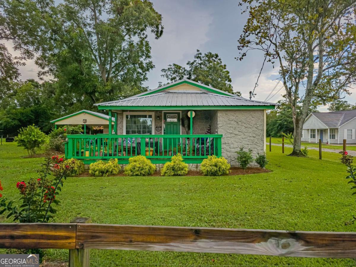 2242 Highway 82 Enigma, GA 31749 - Photo 2 of 47